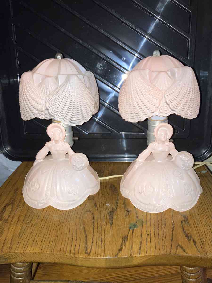 vintage boudoir lamps