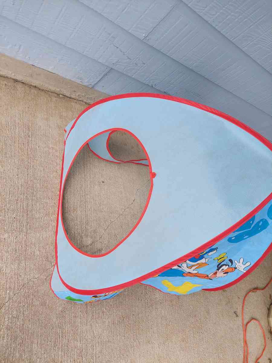 mickey and friends popup tent