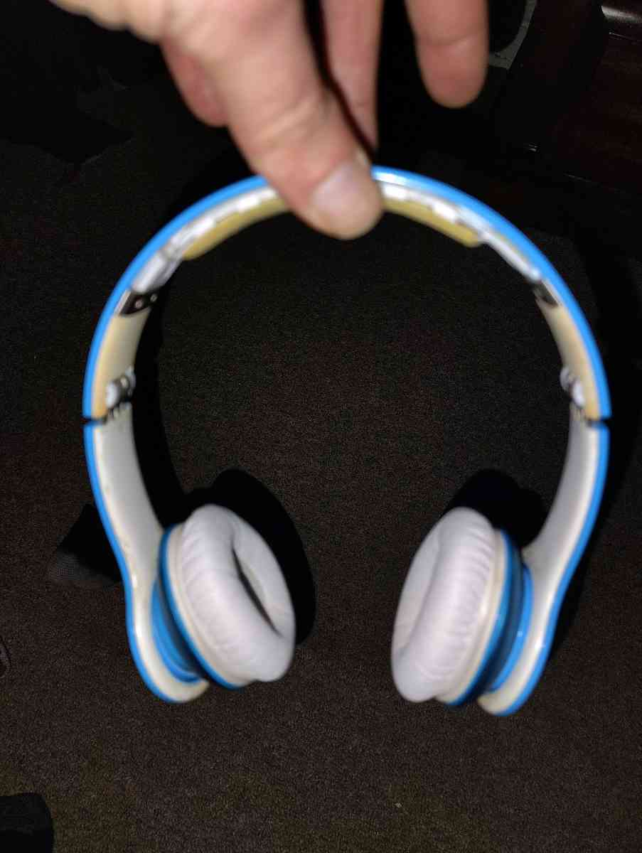 beats by Dre headphones