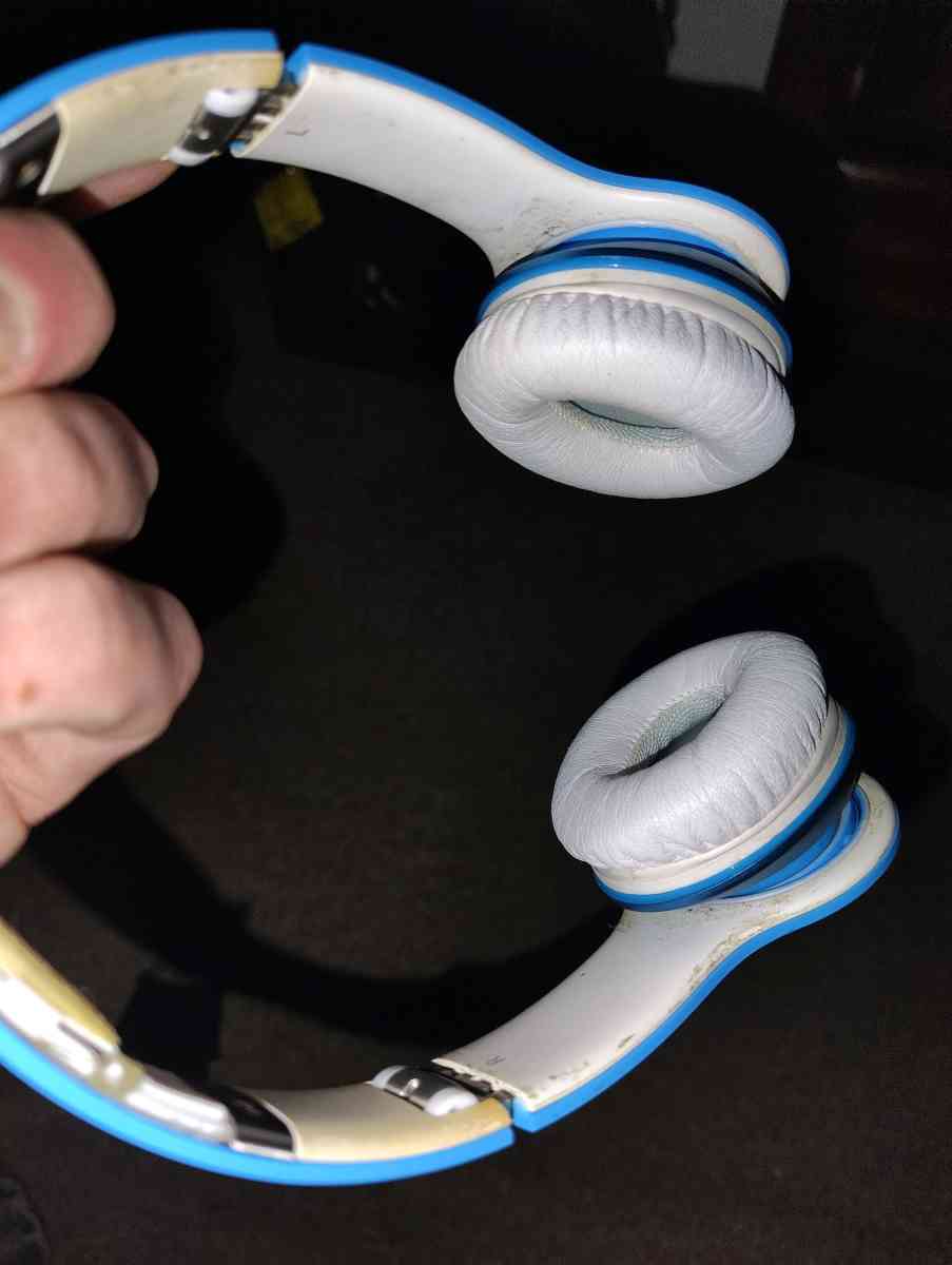 beats by Dre headphones