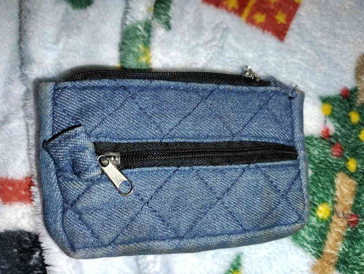 Mini little coin holder