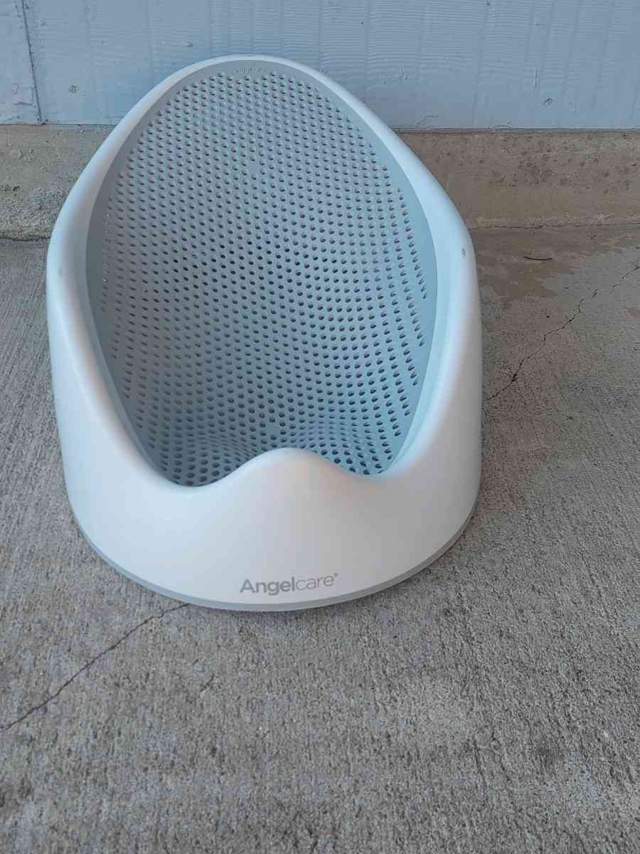 angelcare bathroom support