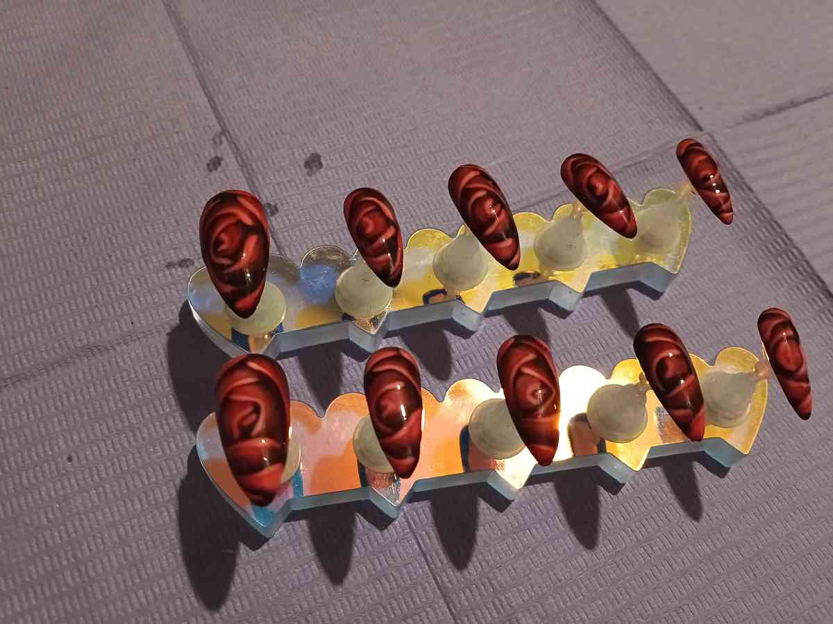 Custom Stilleto Rose Press On Nails