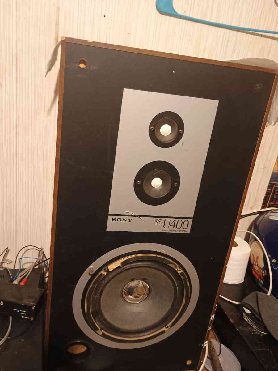 old Sherwood stereo with big speakers