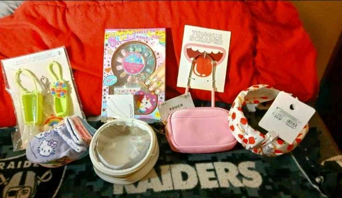 Assorted Accessories