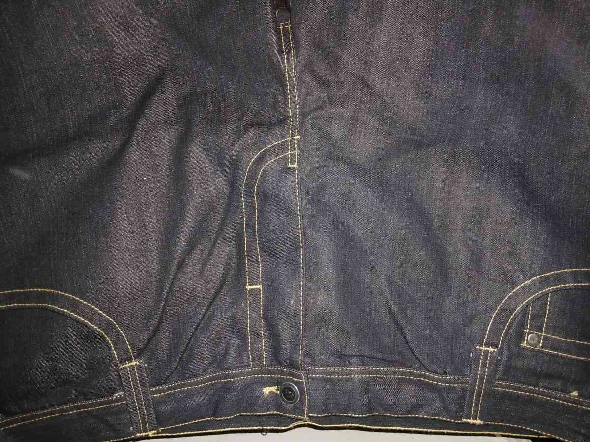 2meccas 1rockaware and  1akademiks