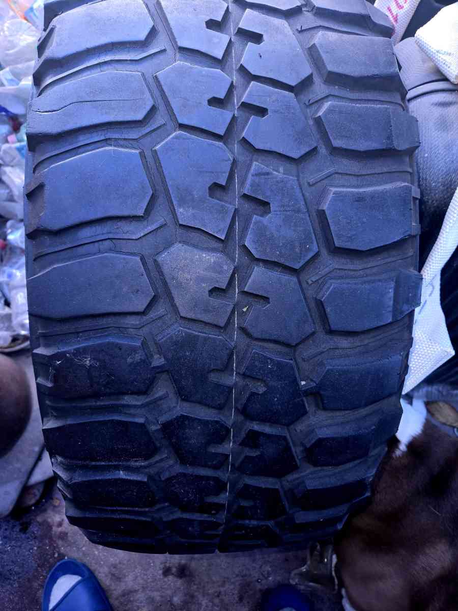 4 FEDERAL COURAGIA MT 33x1250R20 LT