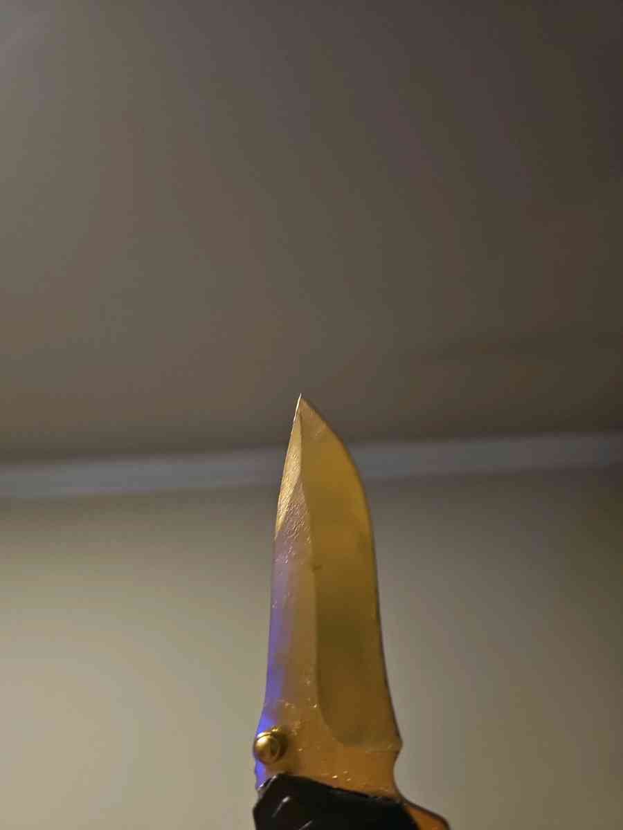 knife