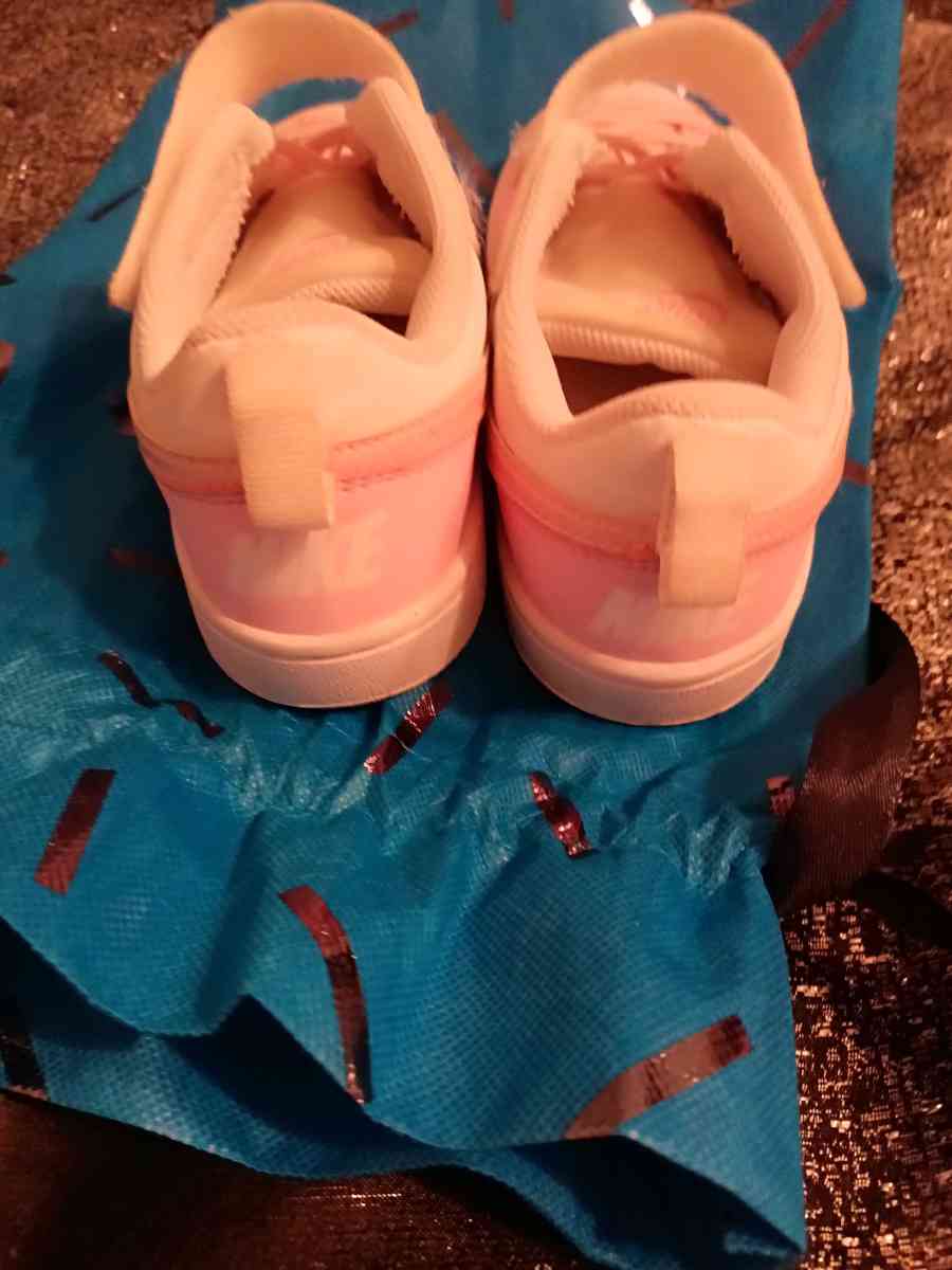 NEW PUMA AND  NIKE  LIKE NEW