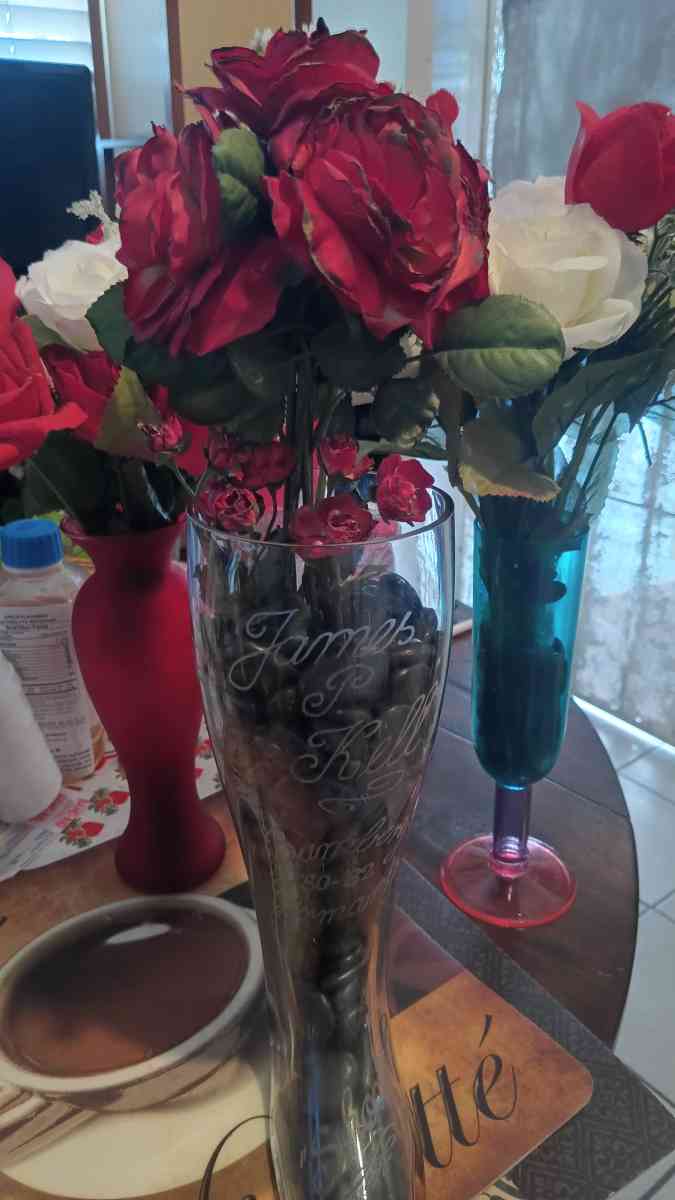 vases with flowers 4 pieces x 45 nest price