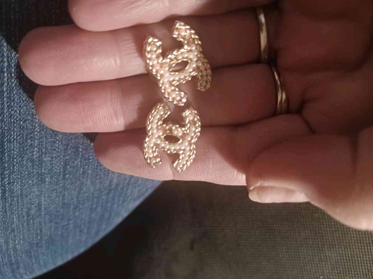 earringsthese are double c earrings super cute real unsure