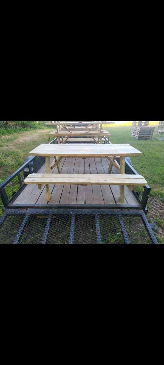 Picnic Tables For Rent