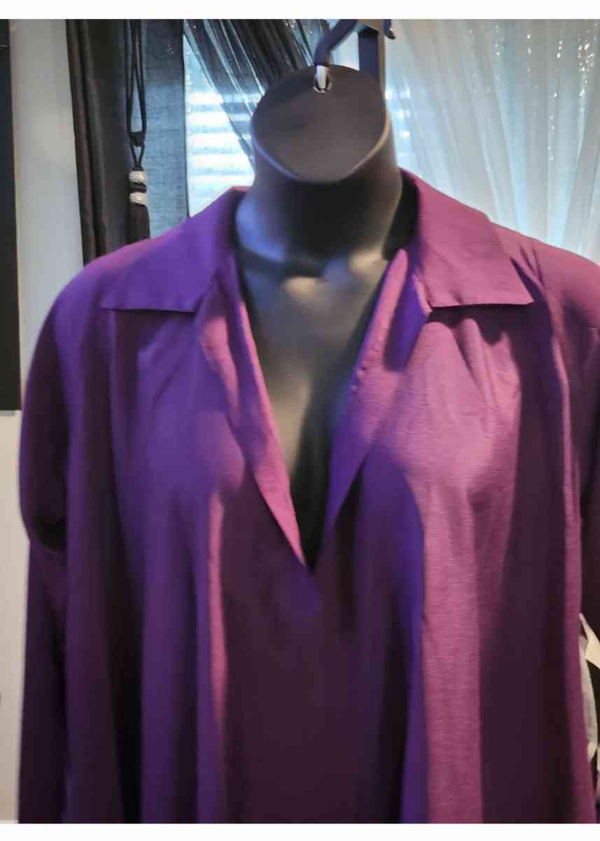 PLUS SIZE Relaxed Fit Top