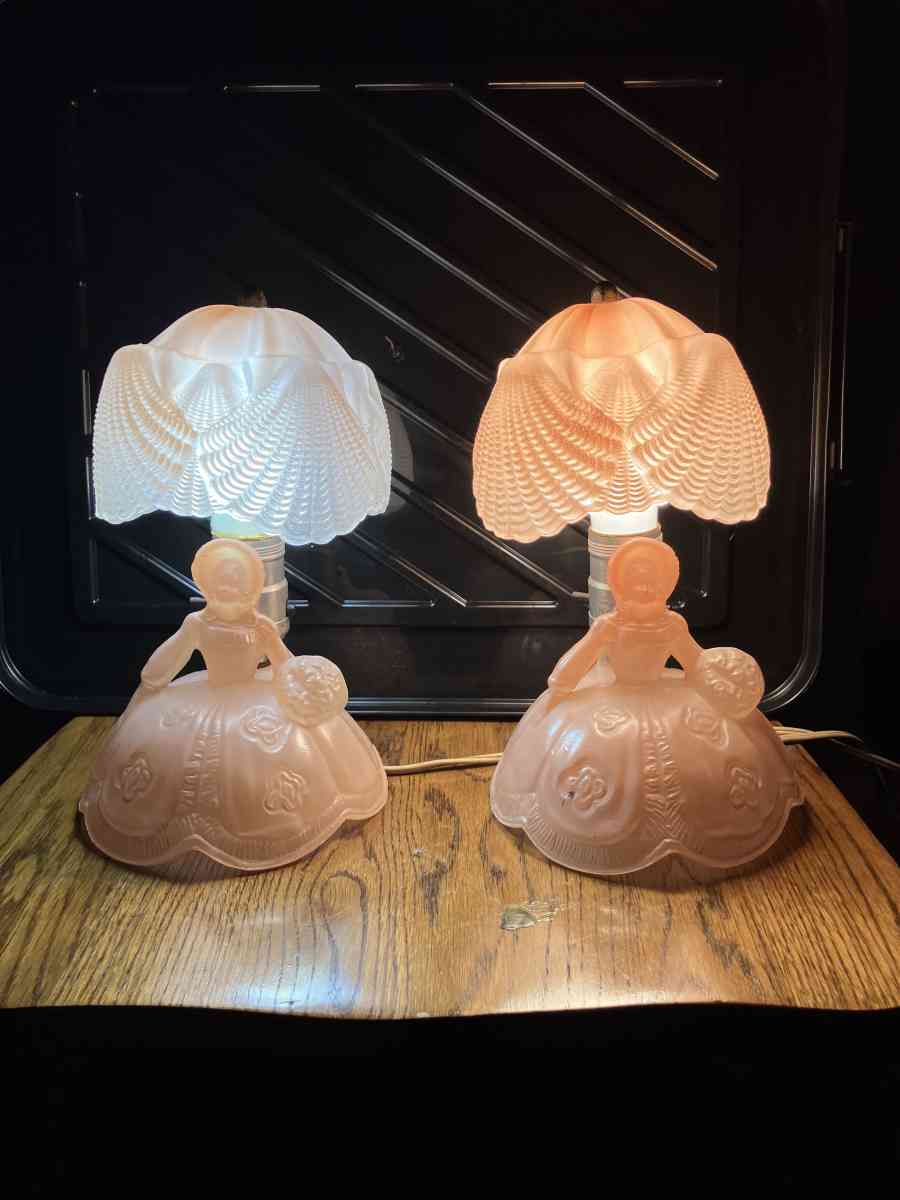 vintage boudoir lamps
