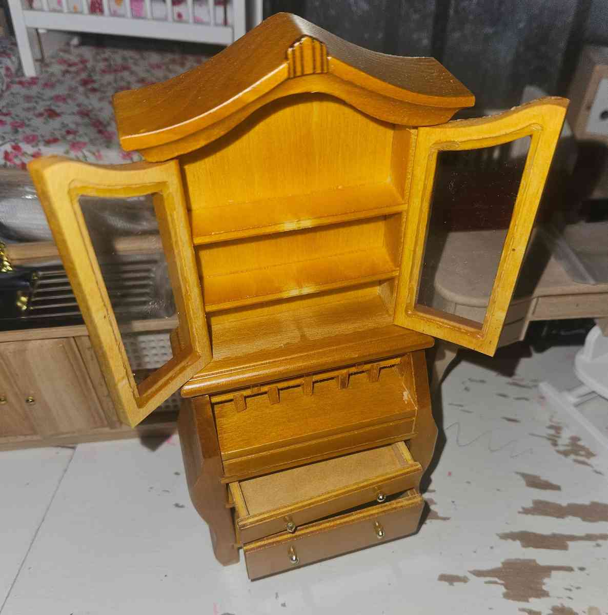 Dollhouse Furnitings NEW