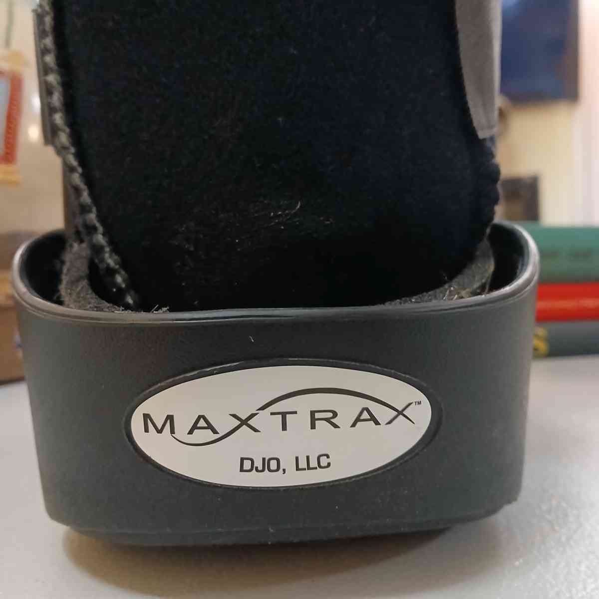 Maxtrax Walker Brace Walking Boots Size M