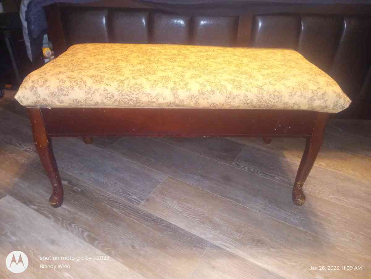 small lounge bench seat