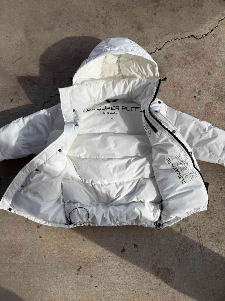 Aritzia The Super Puff