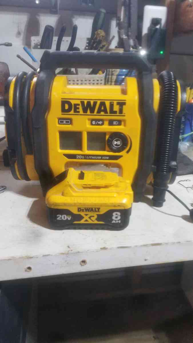 cordless dewalt air compressor