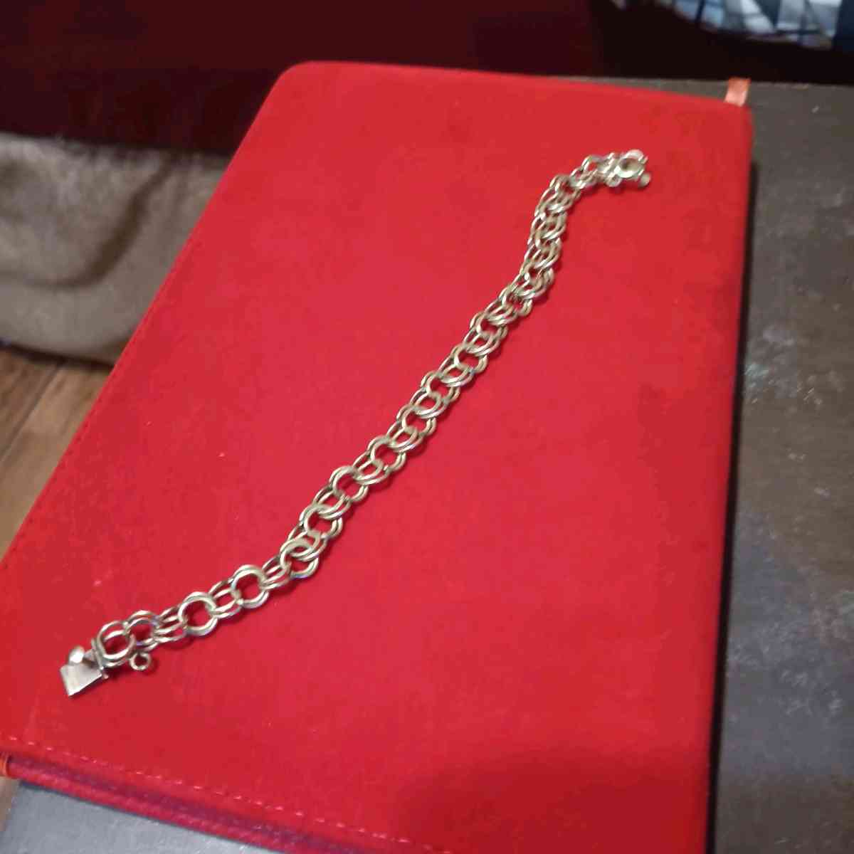 10k gold bracelet