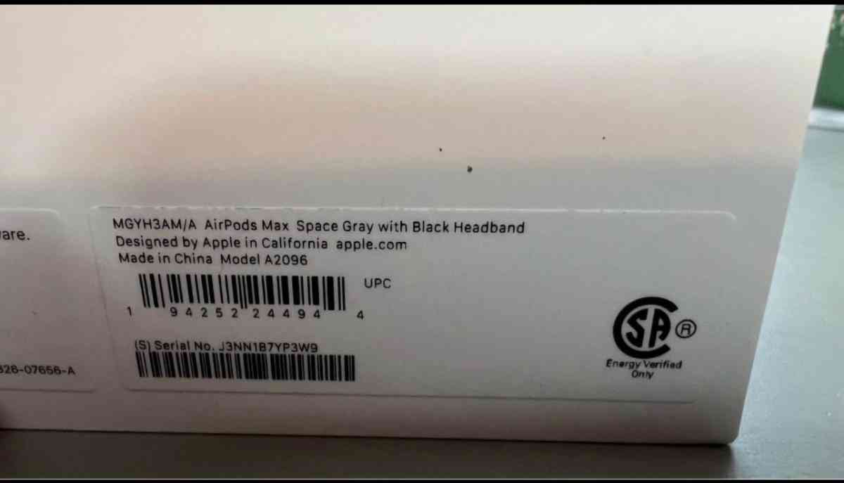AirPod max space grey