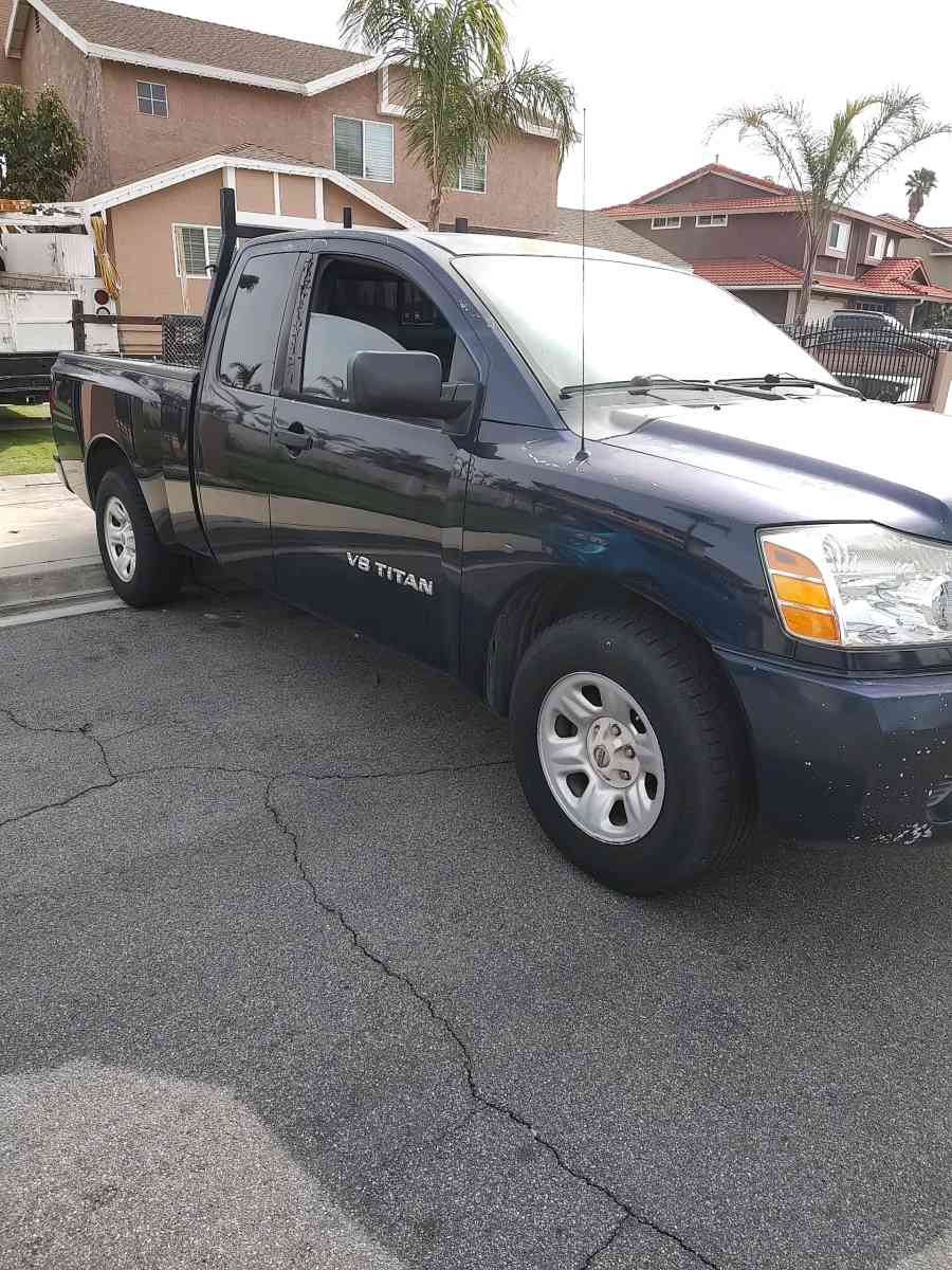 06 Nissan Titan