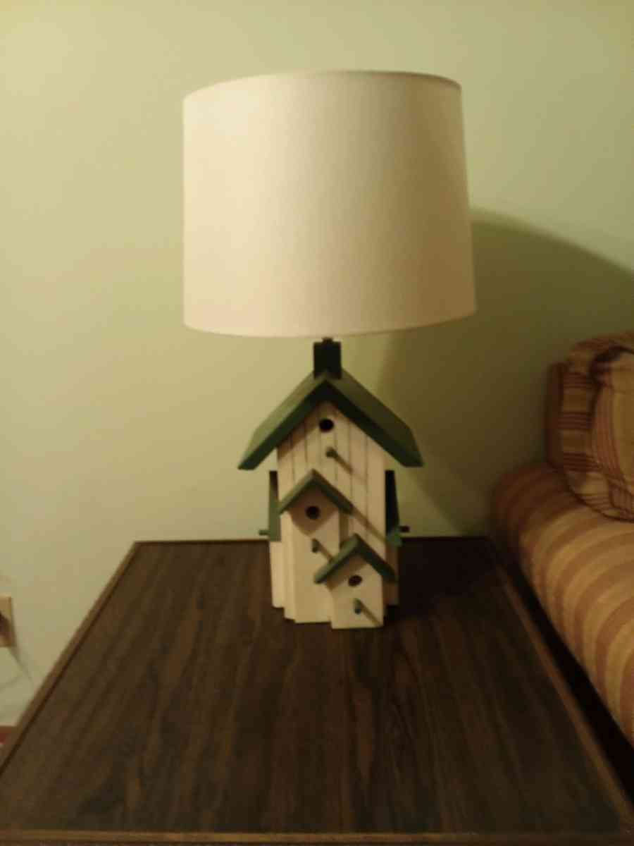 Wooden Bird House Lamp
