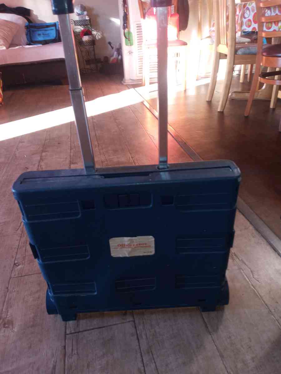 caja de plastico para cargar cosas