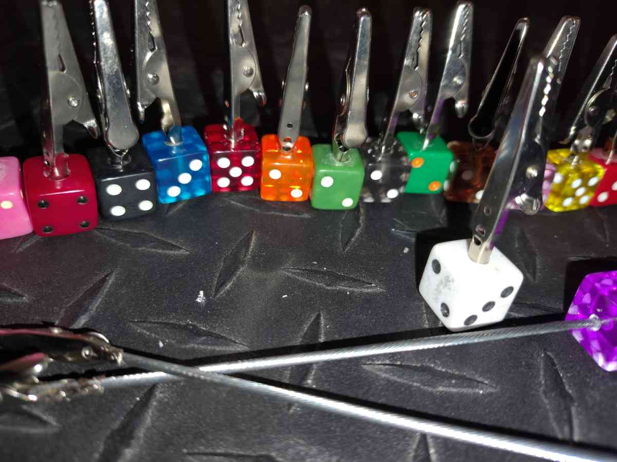 Dice Clips x1 10 or X2 15 bucks