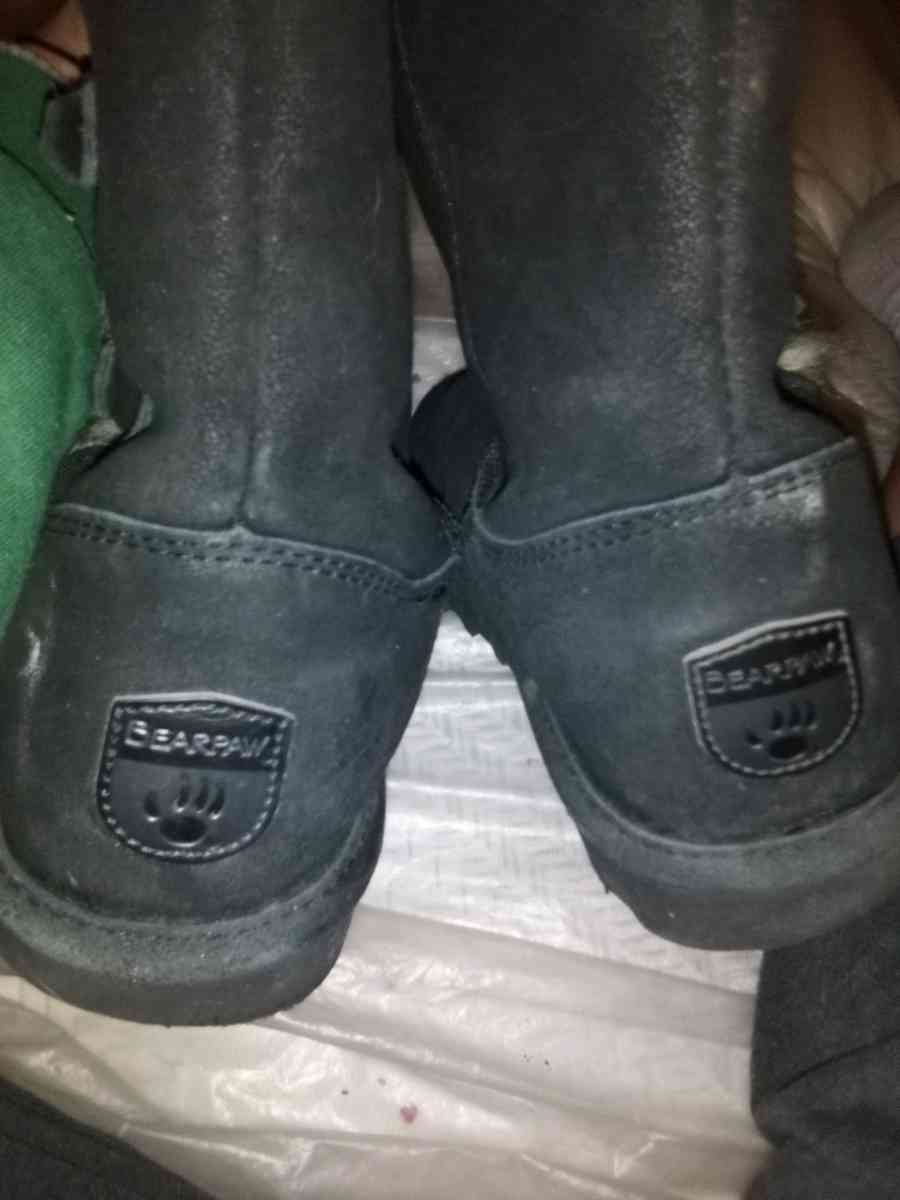 BEARPAW BOOTS