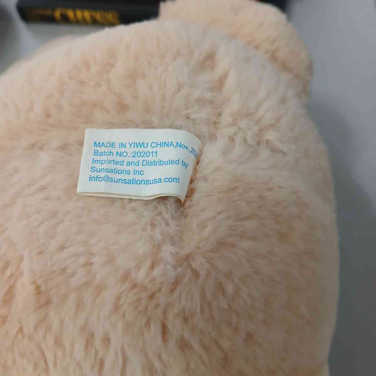 Sitting Teddy Bear with Love Sign 18x12