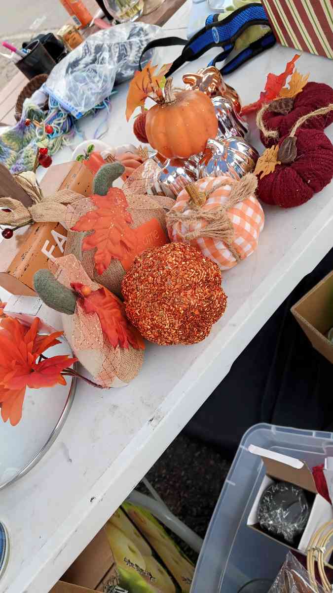 Halloween ornament all for 35 in perfect condition