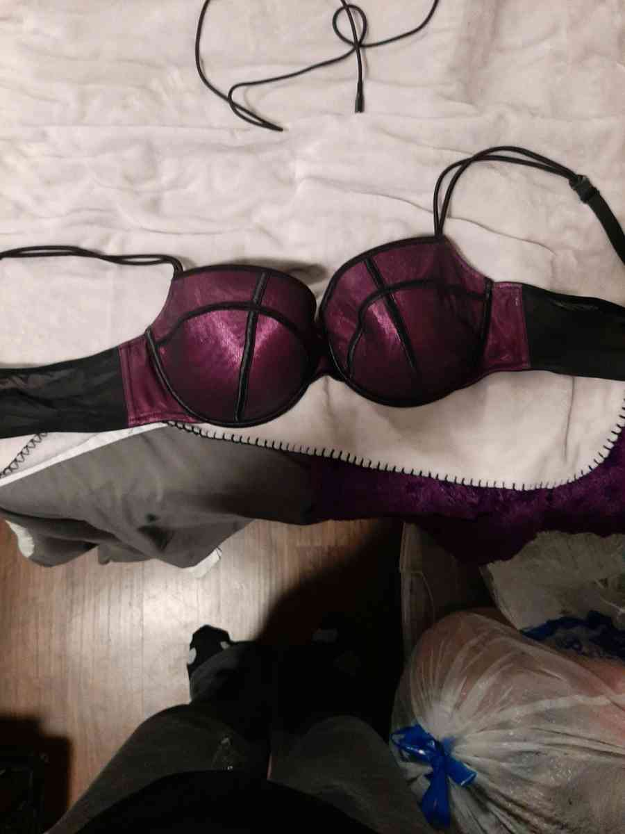 I am selling a bra
