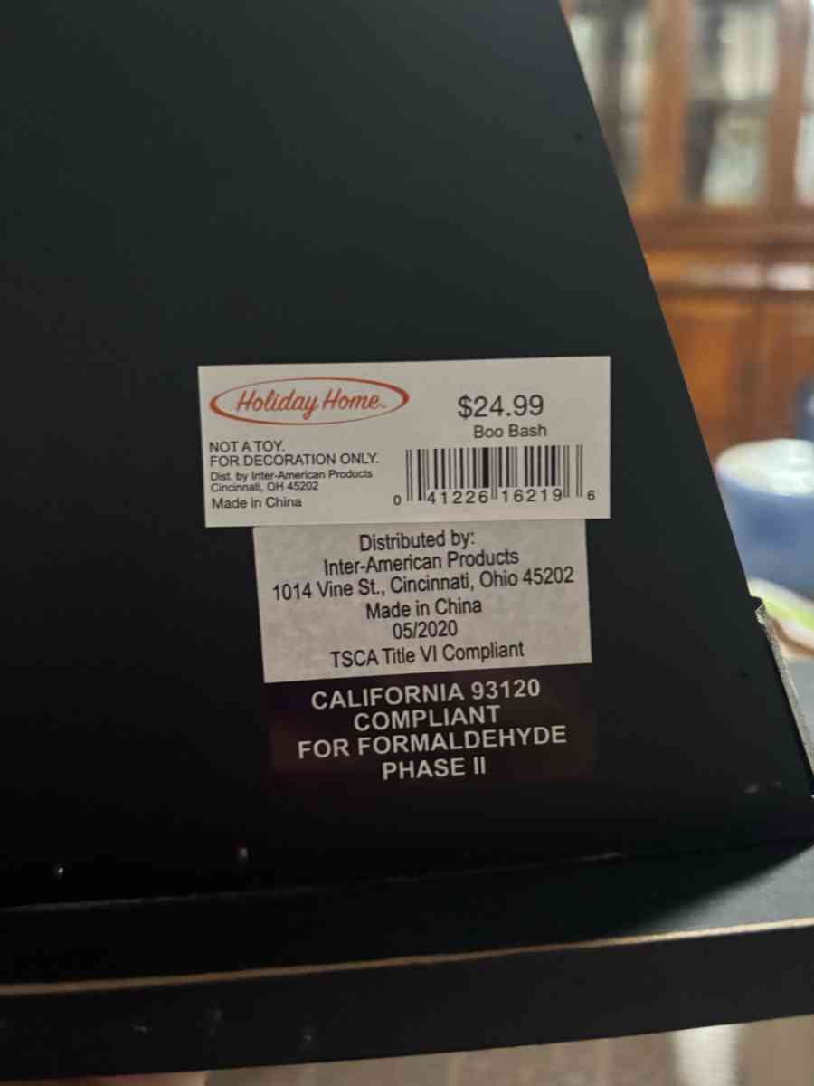 Wood witch hat sign stand up