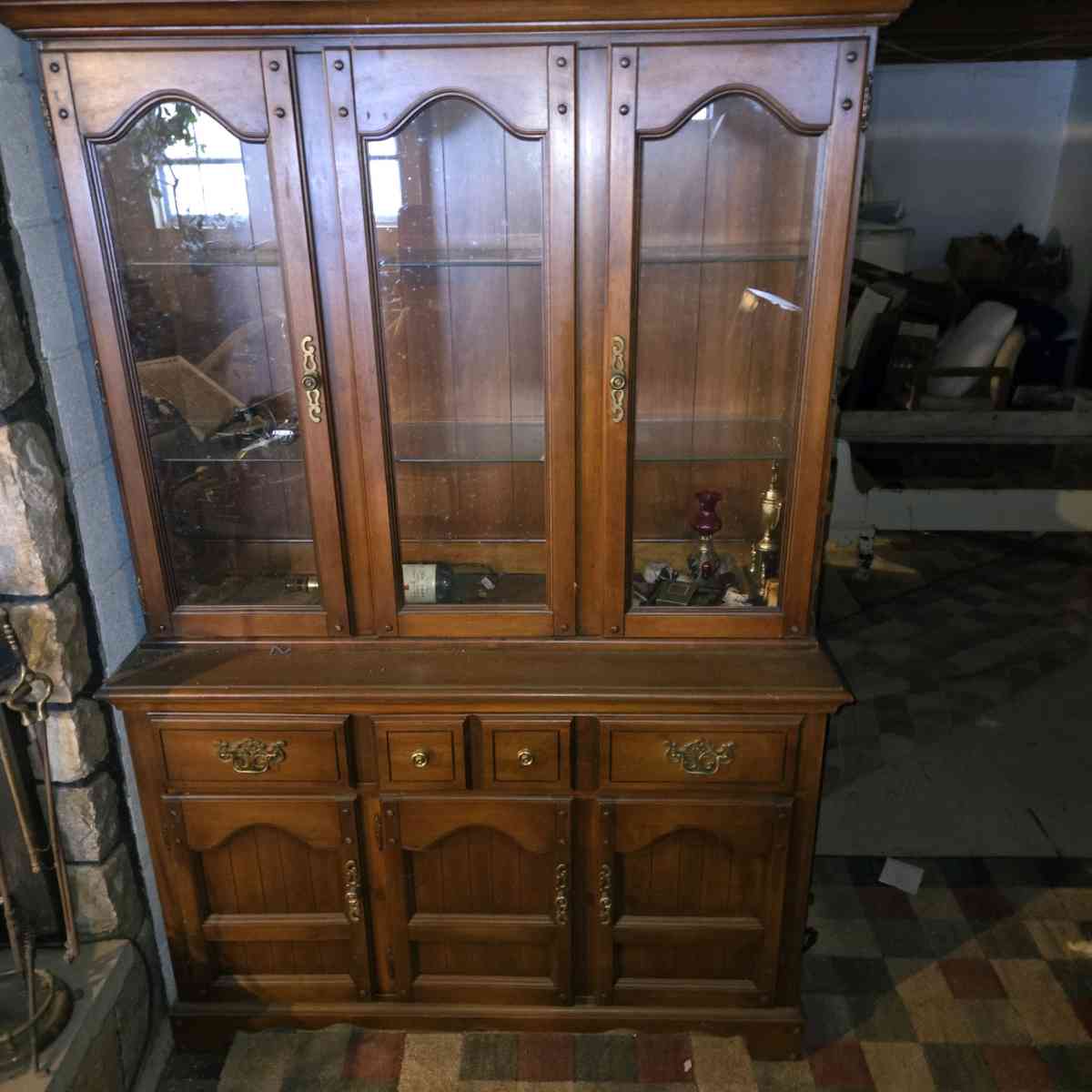 Traditional Antique Brown European China Cabinet