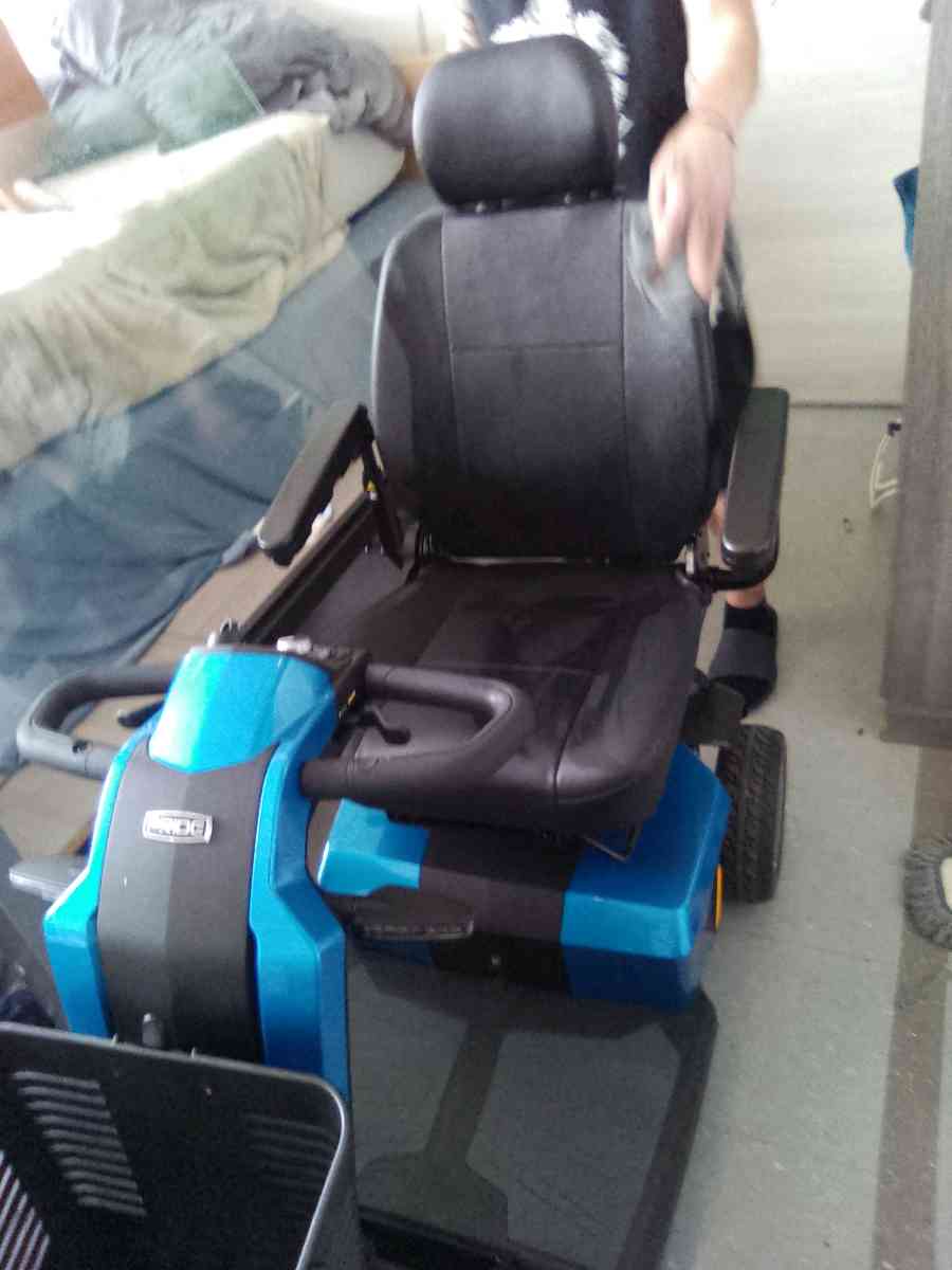 Pride S710LXW Victory LX Sport 4 Wheel Mobility Scooter