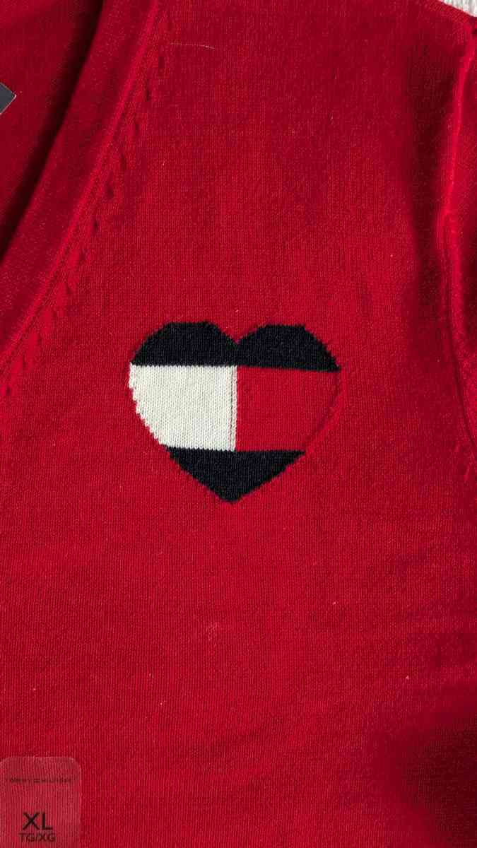 Tommy HilfigerHeart Ivy V Neck Sweater