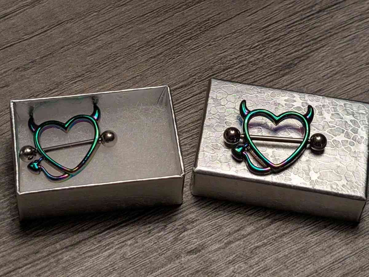 Ox Devil Hearts Nipple Ring Piercing Barbell set