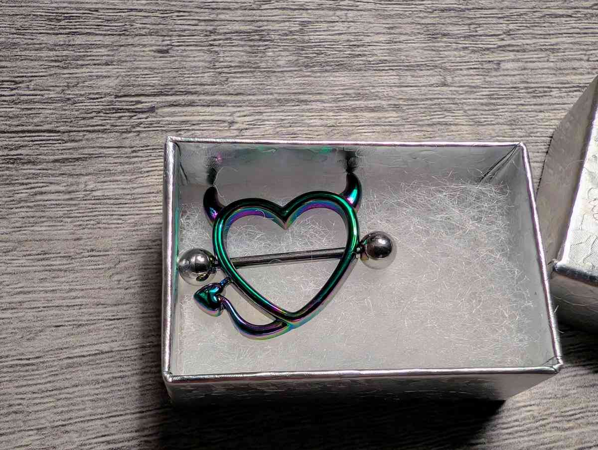Ox Devil Hearts Nipple Ring Piercing Barbell set