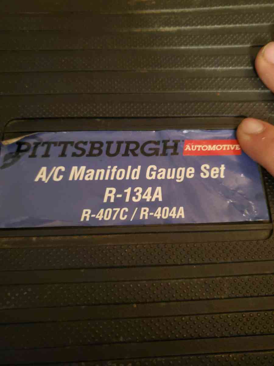Pittsburgh AC manifold gauge set