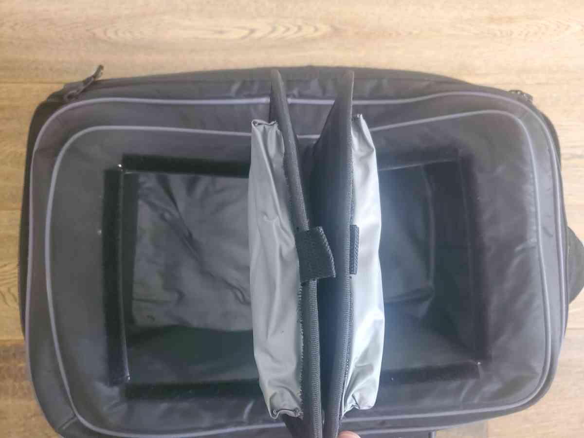 Ozark Trail  Cooler Bag  Soft Side  Hard Bottom  Multi Compa