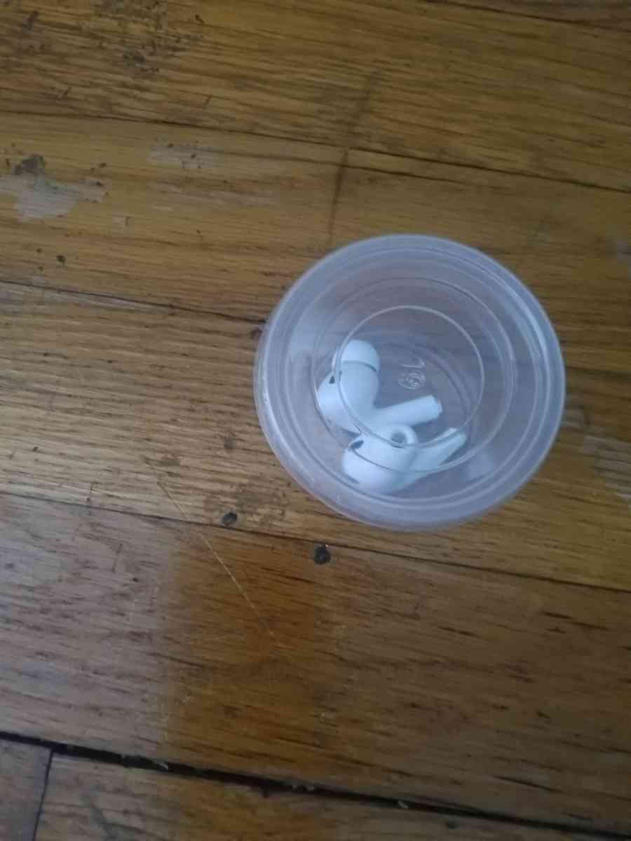 Gently used Airpod Pros 2