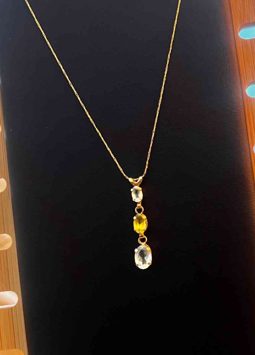 10K Gold Blue Topaz Pendant Necklace