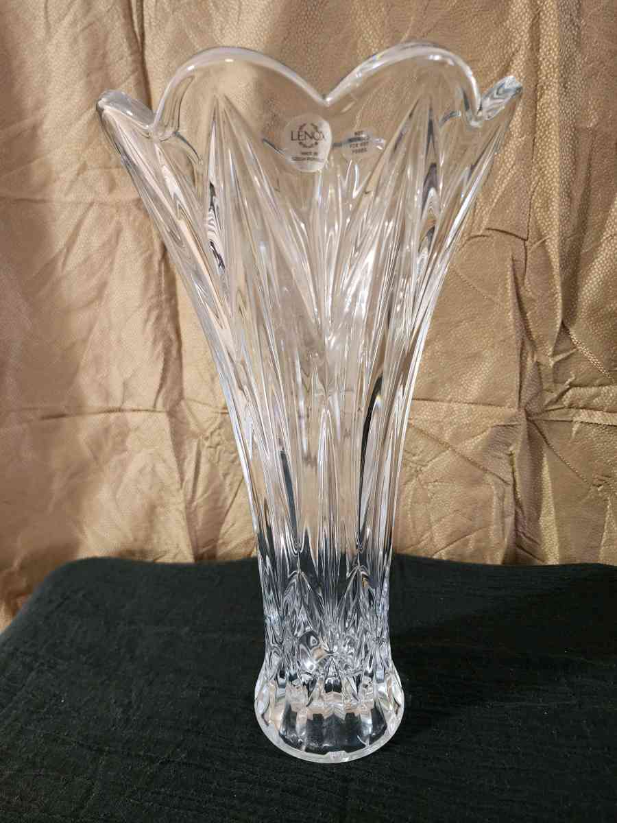 Lenox crystal vase