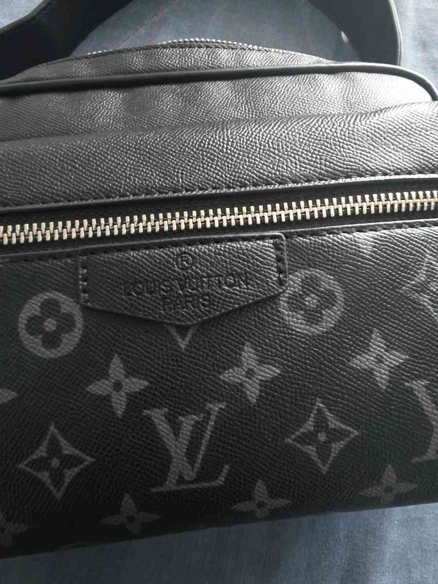 outdoor messenger bag