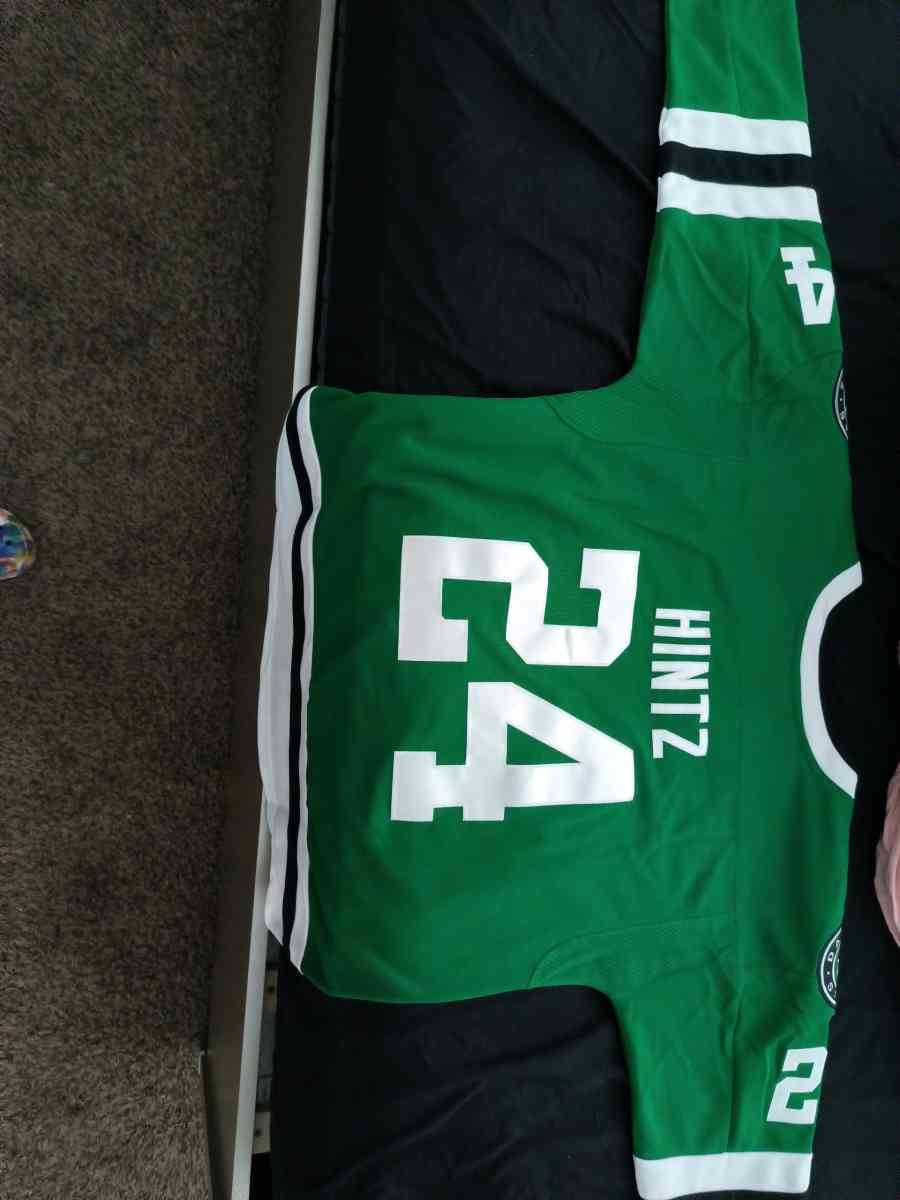 Dallas Star Kid Jersey Large and Extra Large