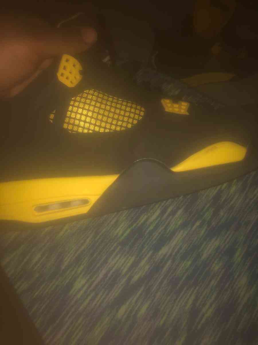 jordan black thunder 4