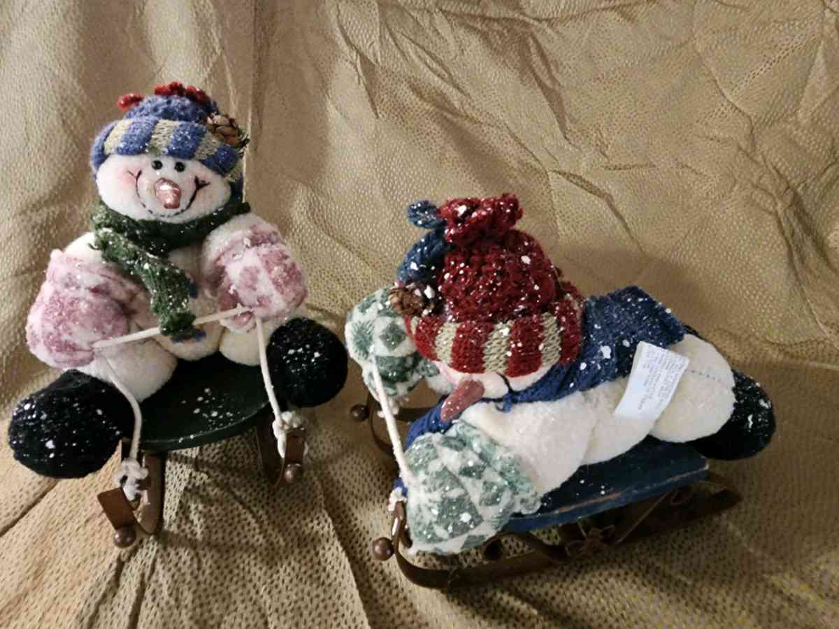 Snowman sled decor
