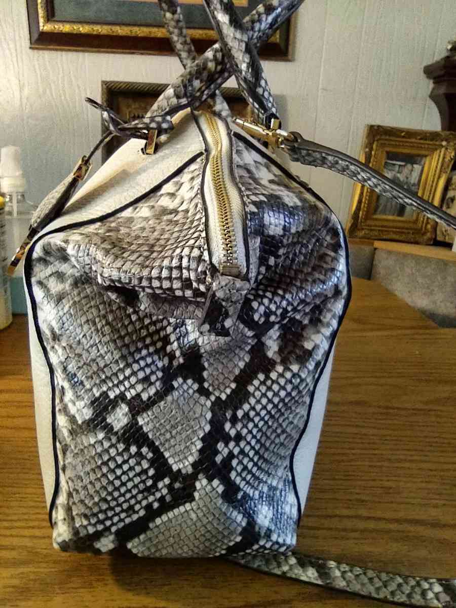 Michael Kors Preowned Dome Satchel White  Python large