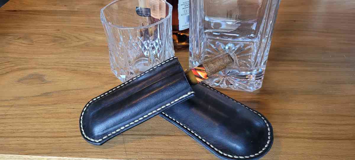 2 pack cigar case